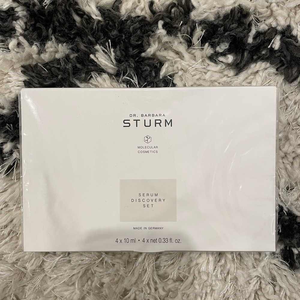 Dr. Barbara Sturm Serum Discovery Kit
